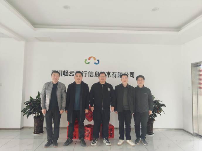 51b8ce003c5ecab3c2fed01bb296e71